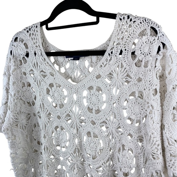 Denim 24/7 White Crocheted Scalloped Hem Lightweight Open Knit Sweater - Picture 3 of 8